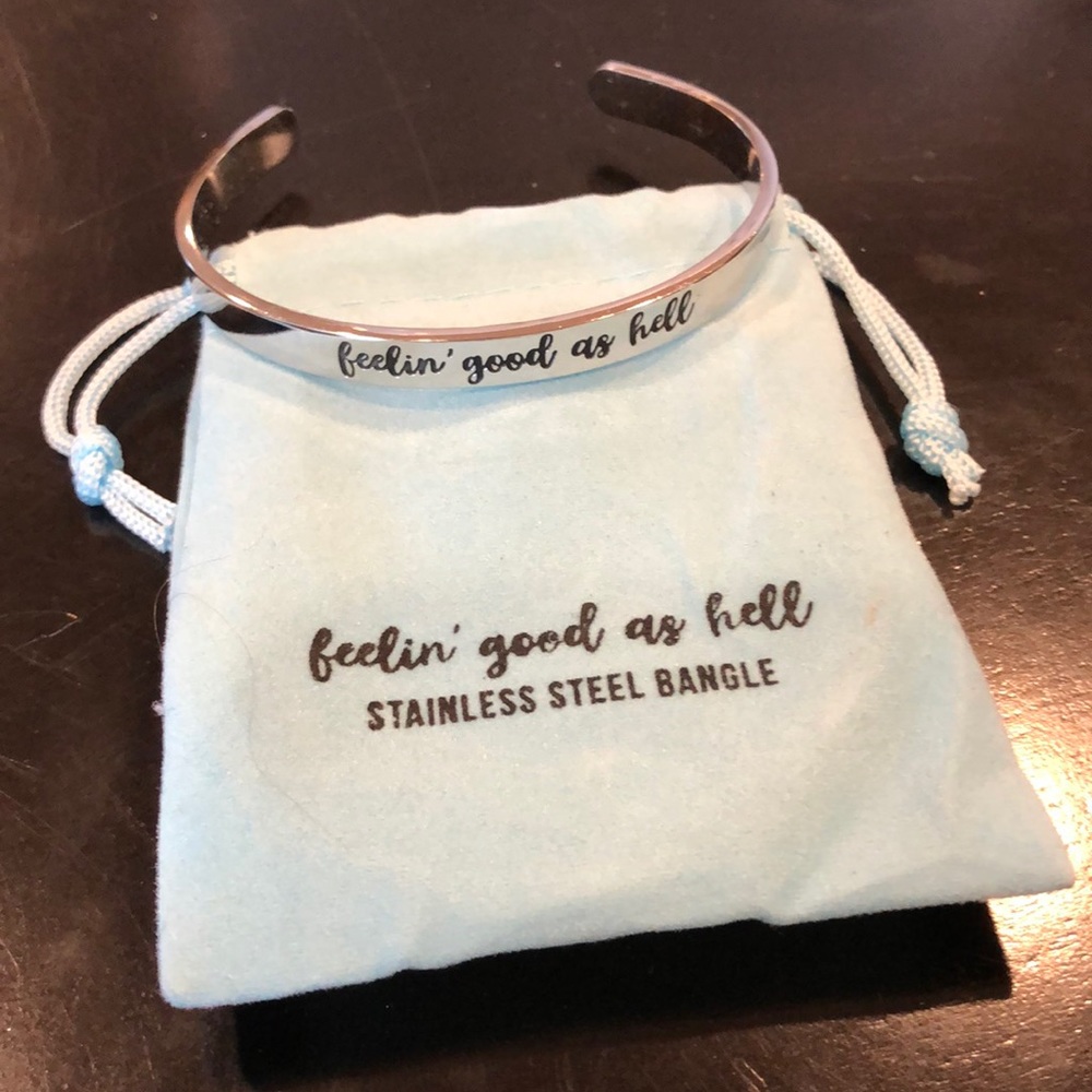 Bangle bracelet